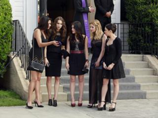 Ashley Benson feet photo thumbnail