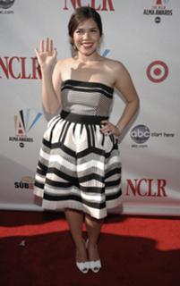 America Ferrera feet photo thumbnail