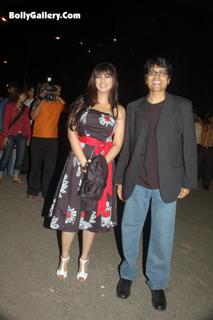 Ayesha Takia feet photo 2