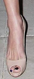 Nicky Rothschild feet photo thumbnail