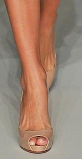 Nicky Rothschild feet photo thumbnail