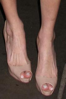 Nicky Rothschild feet photo thumbnail