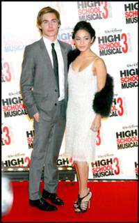 Vanessa Hudgens feet photo thumbnail