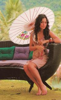 Vanessa Hudgens feet photo thumbnail