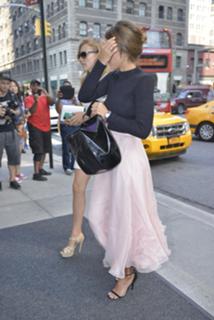 Jessica Alba feet photo thumbnail