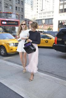 Jessica Alba feet photo thumbnail
