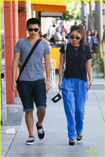 Brenda Song feet photo thumbnail