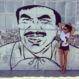 Shay Mitchell feet photo thumbnail