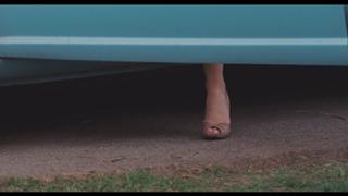 Hayden Panettiere feet photo thumbnail