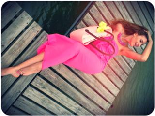 Klaudia Halejcio feet photo thumbnail