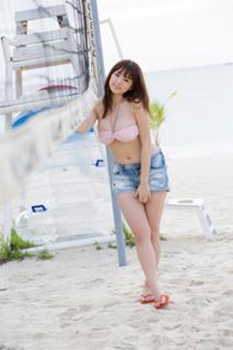 Ai Shinozaki feet photo thumbnail