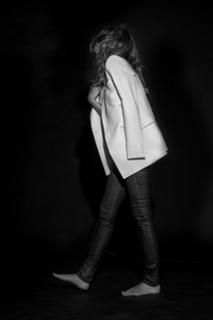 Gisele Bündchen feet photo thumbnail