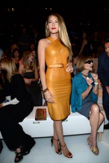 Blake Lively feet photo thumbnail