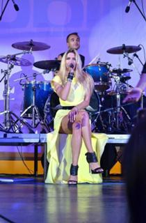 Vera Brezhneva feet photo thumbnail
