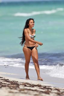 Angela Simmons feet photo thumbnail
