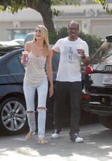 Paige Butcher feet photo thumbnail