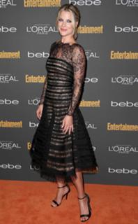 Ali Larter feet photo thumbnail