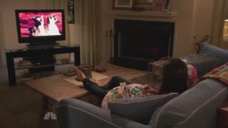 Aubrey Plaza feet photo thumbnail
