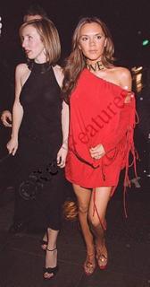 Victoria Beckham feet photo thumbnail