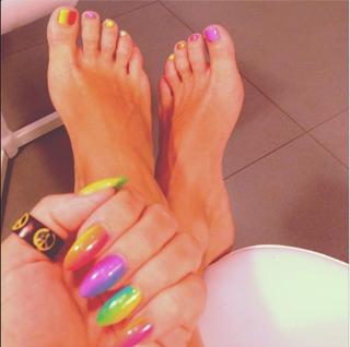 Dorota Rabczewska feet photo thumbnail