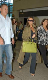 Victoria Beckham feet photo thumbnail