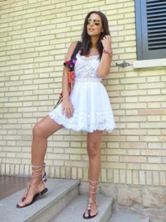 Paula Echevarría feet photo thumbnail