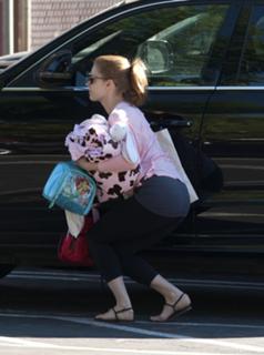 Amy Adams feet photo thumbnail