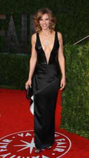 Hilary Swank feet photo thumbnail