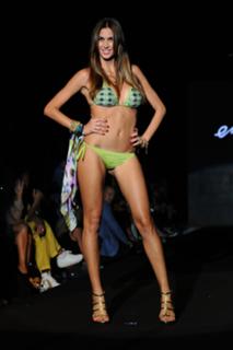 Melissa Satta feet photo thumbnail