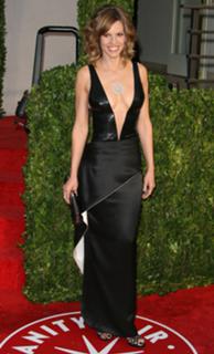 Hilary Swank feet photo thumbnail