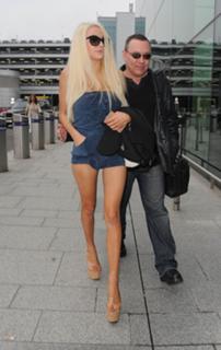 Courtney Stodden feet photo thumbnail