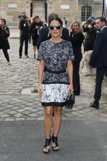Salma Hayek feet photo thumbnail