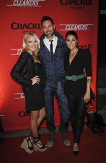 Emily Osment feet photo thumbnail