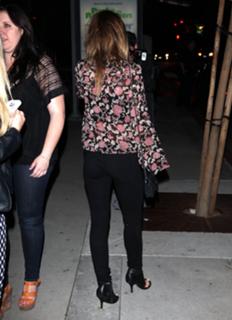 Audrina Patridge feet photo thumbnail