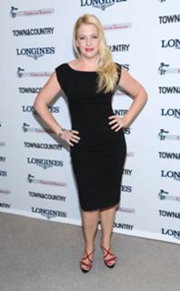 Melissa Joan Hart feet photo thumbnail