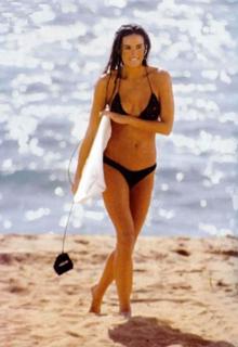 Demi Moore feet photo thumbnail