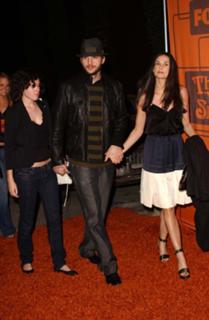 Demi Moore feet photo thumbnail