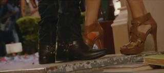 Jacqueline Fernandez feet photo thumbnail