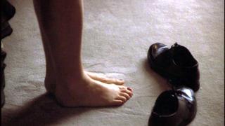 Demi Moore feet photo thumbnail