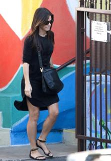 Sandra Bullock feet photo thumbnail
