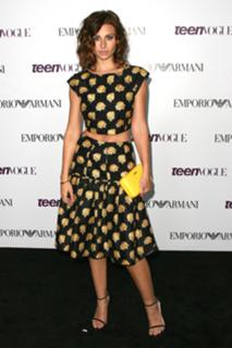 Aly Michalka feet photo thumbnail