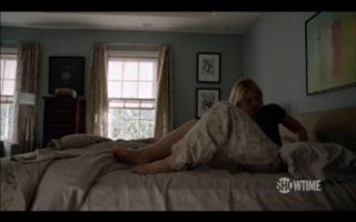 Claire Danes feet photo thumbnail
