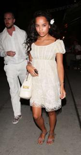 Zoë Kravitz feet photo thumbnail