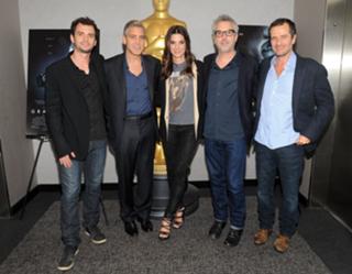 Sandra Bullock feet photo thumbnail