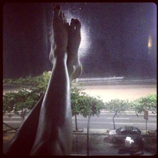 Cara Delevingne feet photo thumbnail