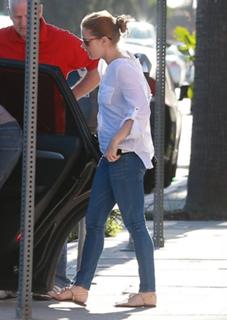 Amy Adams feet photo thumbnail