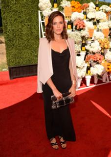 Mandy Moore feet photo thumbnail