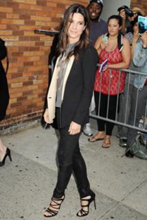 Sandra Bullock feet photo thumbnail