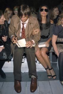 Demi Moore feet photo thumbnail