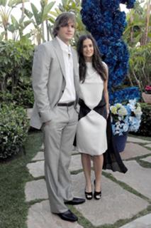 Demi Moore feet photo thumbnail